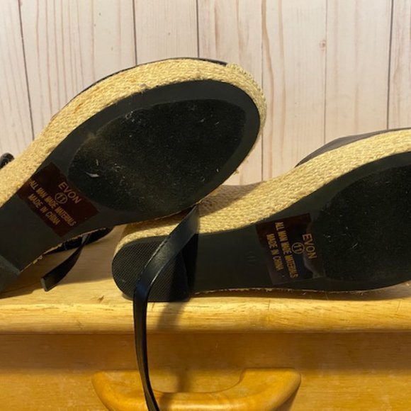 New in Box ~ Lace Up Wedge Sandals - Picture 3 of 7